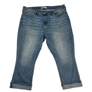 Signature by Levi Jeans Women 18 W34 Blue Denim Capri Mid-Rise Stretch Faded